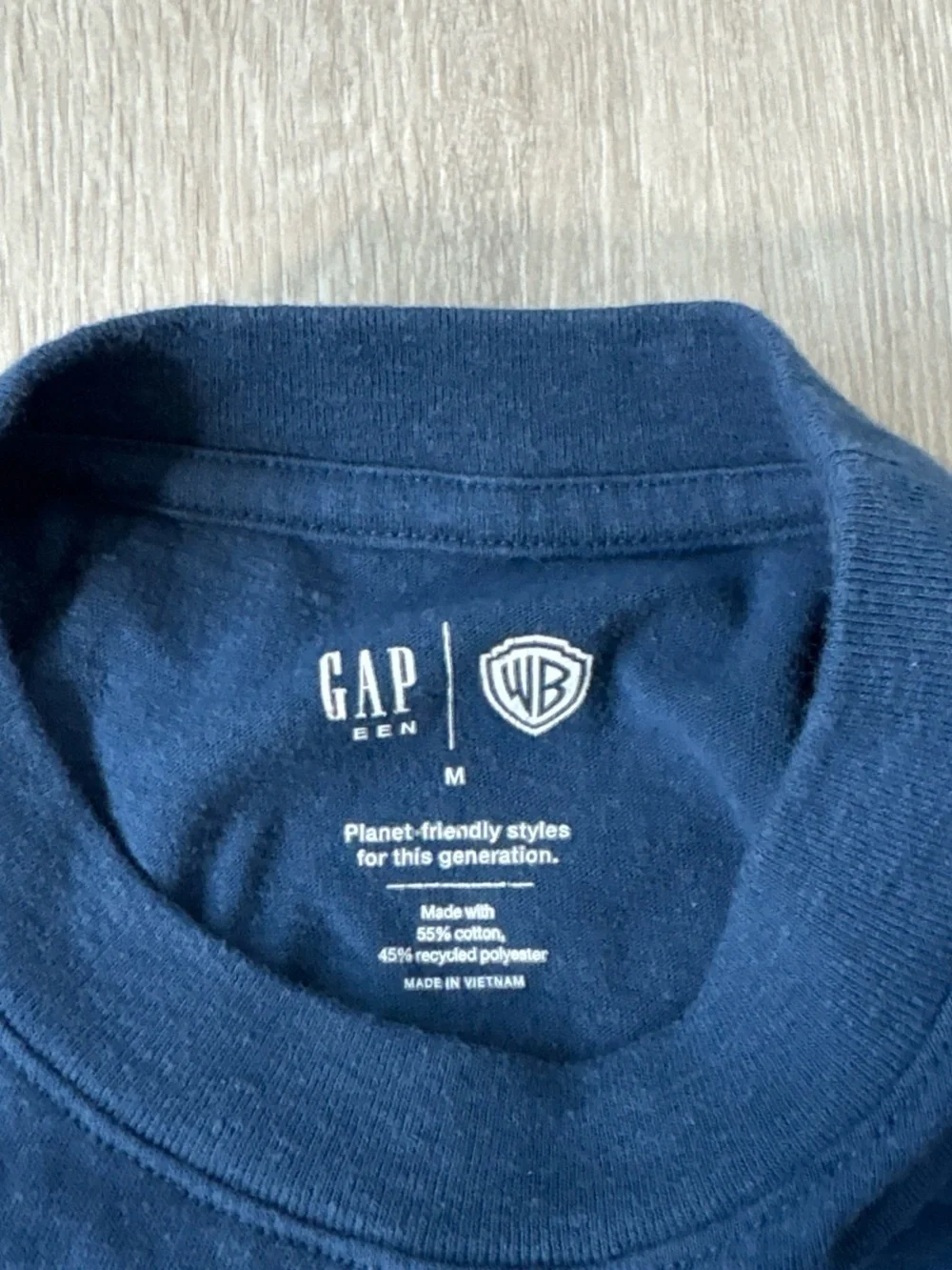 Gap Teen Girls Friends Graphic Boxy Crop T-Shirt Navy Blue Short Sleeve Size M